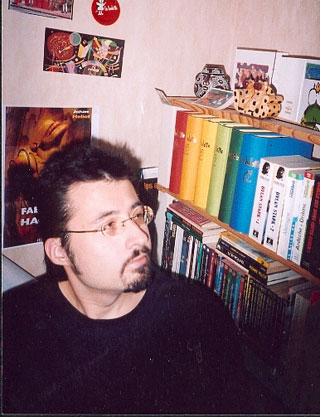 auteurs-johan-heliot.jpg