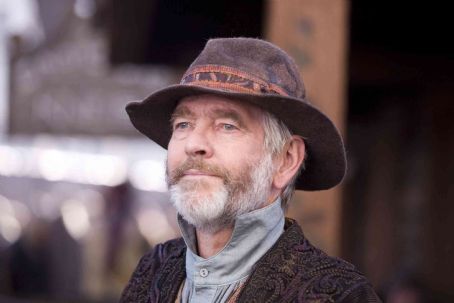 Farder Coram
