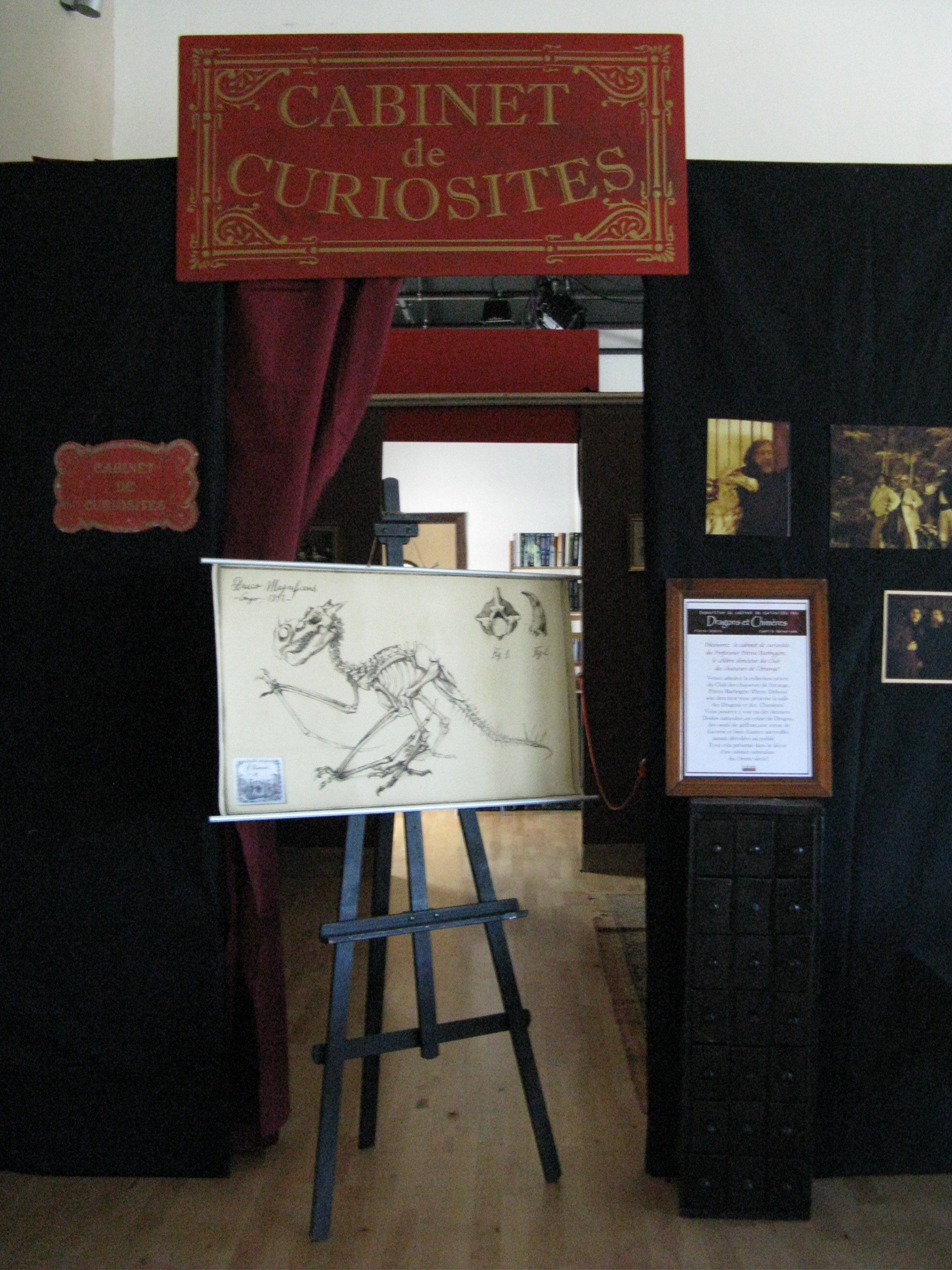 Entrée du Cabinet de Curiosités